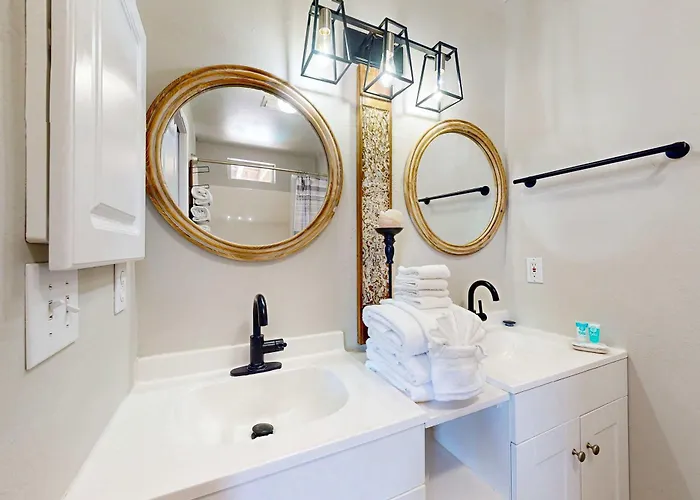 Holiday home Dog-friendly With Private Pool Hot Tub & Pickleball Basketball Court Gulf Shores